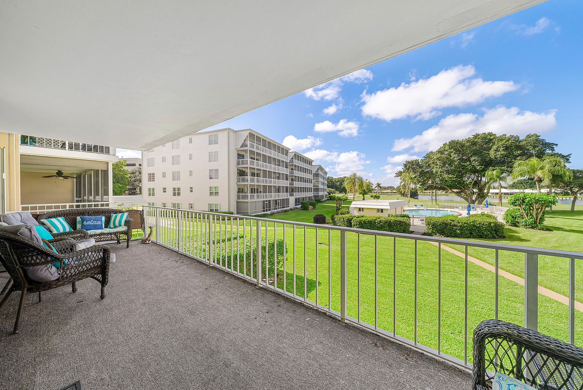145 Atlantis Boulevard, Unit 203, Atlantis, FL 33462 Photo