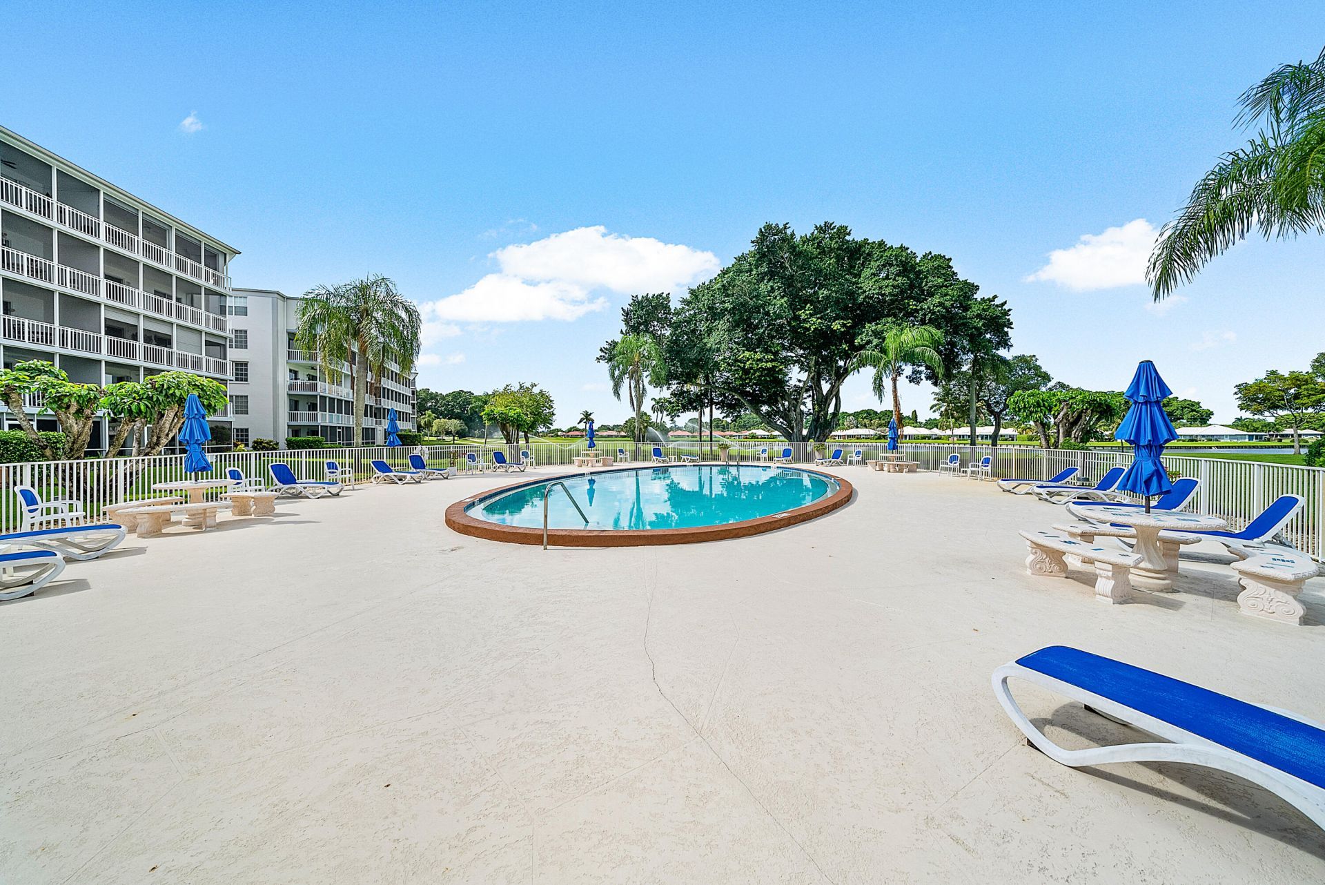 145 Atlantis Boulevard, Unit 203, Atlantis, FL 33462 Photo