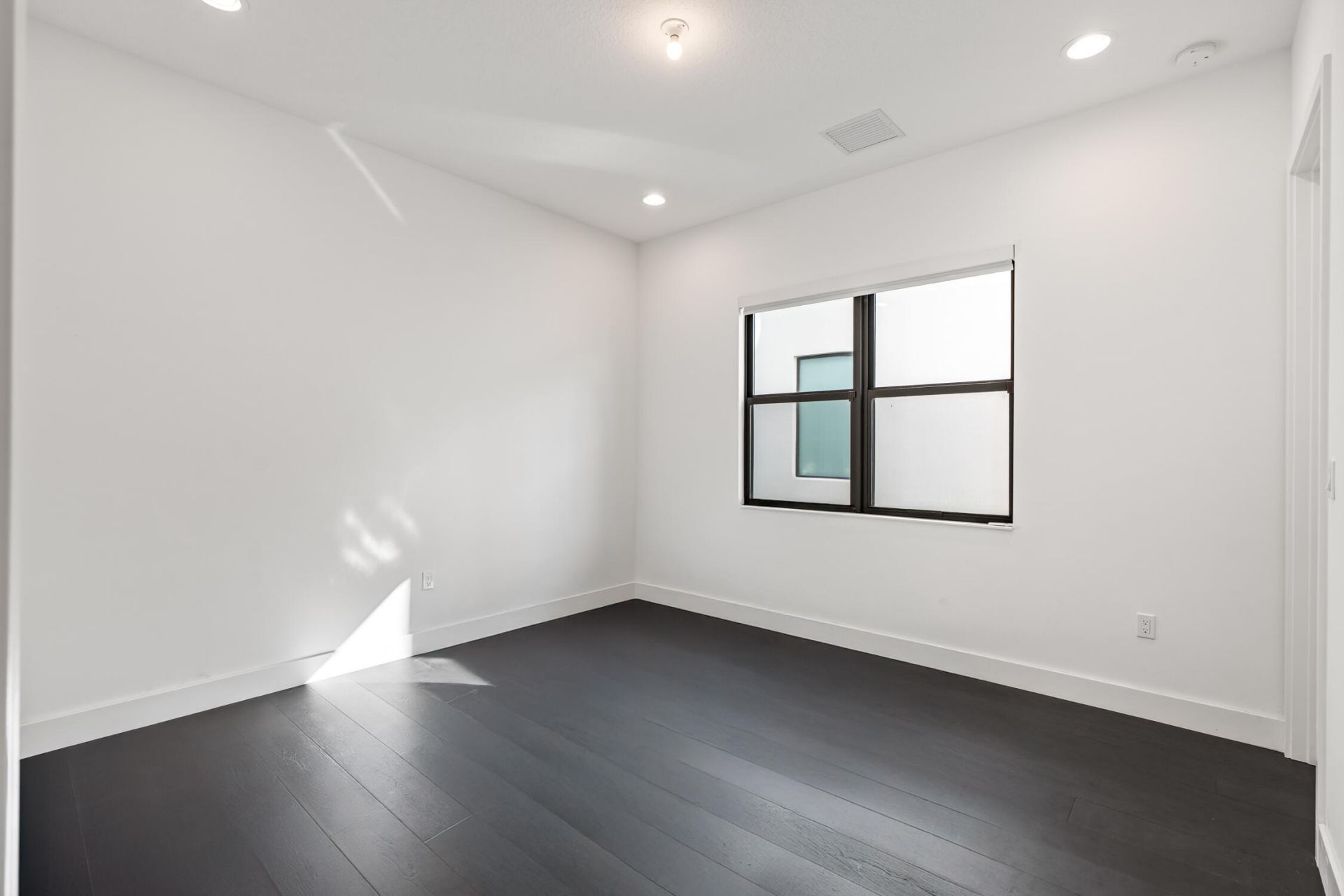 8258 Essex Country Club Drive, Boca Raton, FL 33434 Photo