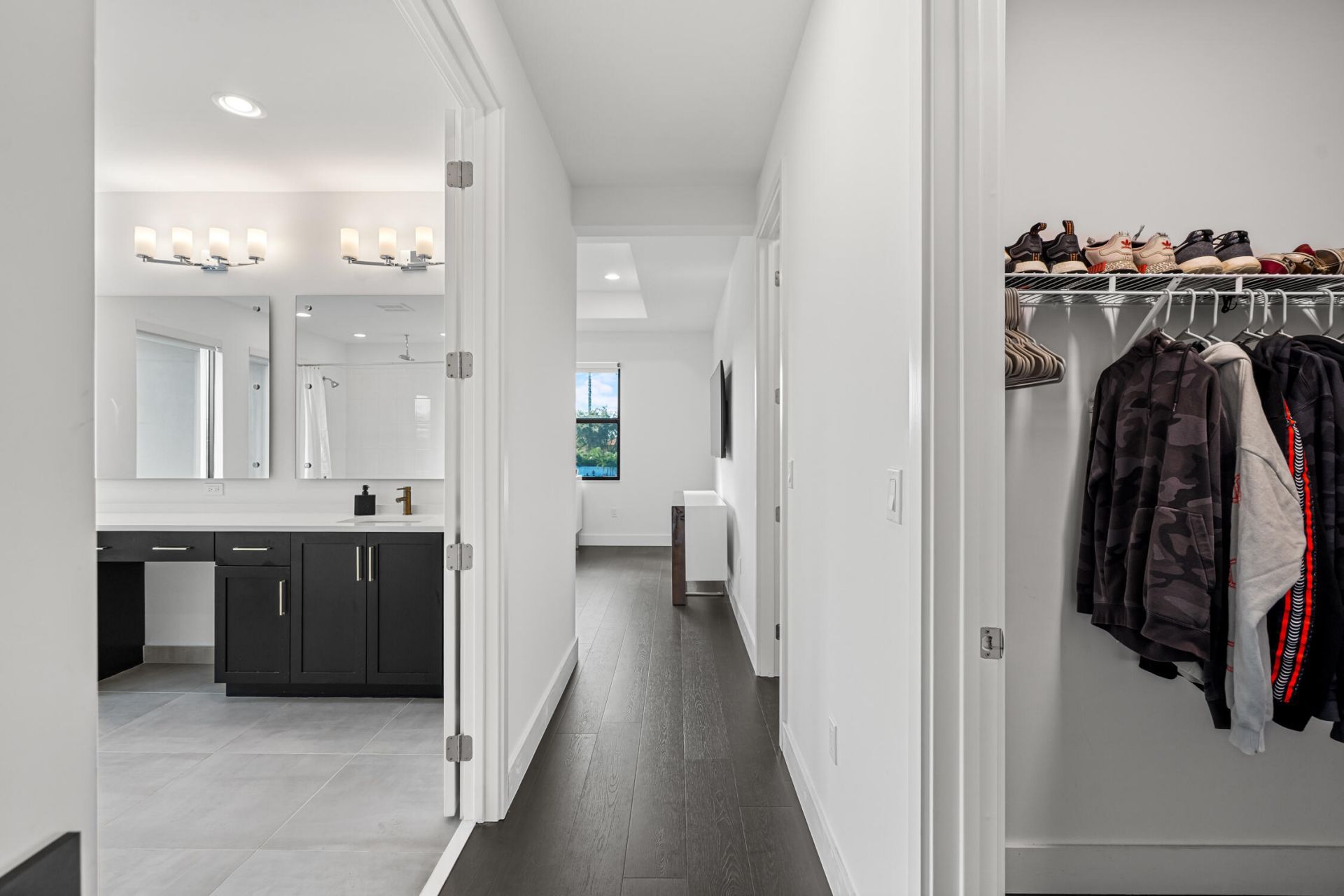 8258 Essex Country Club Drive, Boca Raton, FL 33434 Photo