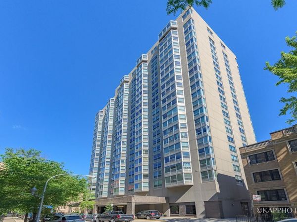 720 W Gordon Terrace, Unit 12A, Chicago, IL 60613