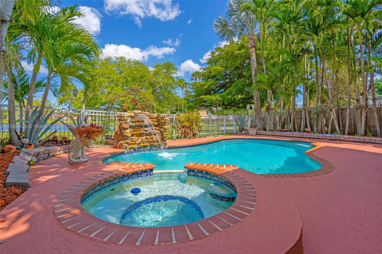 10213 SW 156th Ave, Miami, FL 33196 Photo