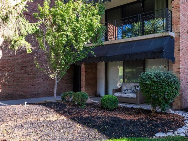 5328 Landau Drive, Unit 49, Kettering, OH 45429