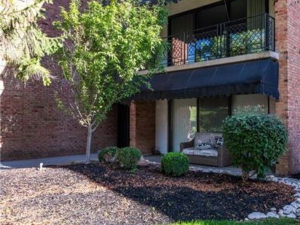 5328 Landau Drive, Unit 49, Kettering, OH 45429