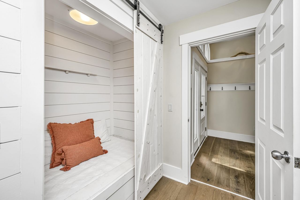 2650 High Hammock Road Photo 18