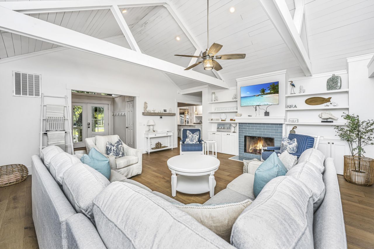 2650 High Hammock Road Photo 9