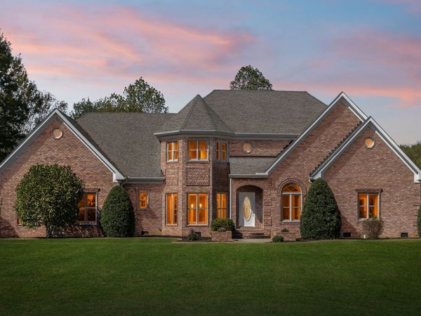 149 Upper Station Camp Crk Rd, Gallatin, TN 37066