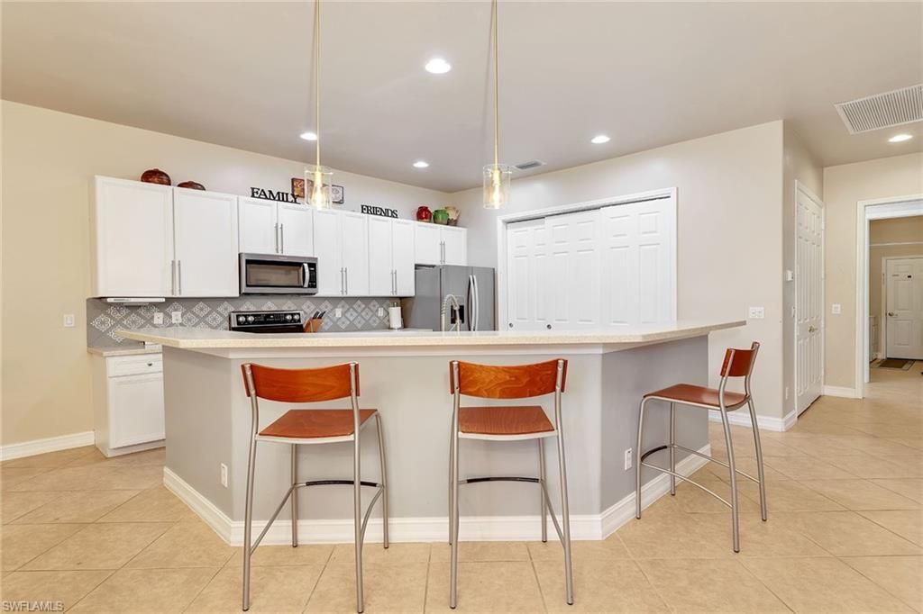 14611 Indigo Lakes Cir, Naples, FL 34119 Photo