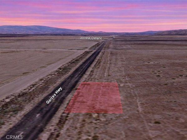 4613004 Garces Highway, Delano, CA 93215