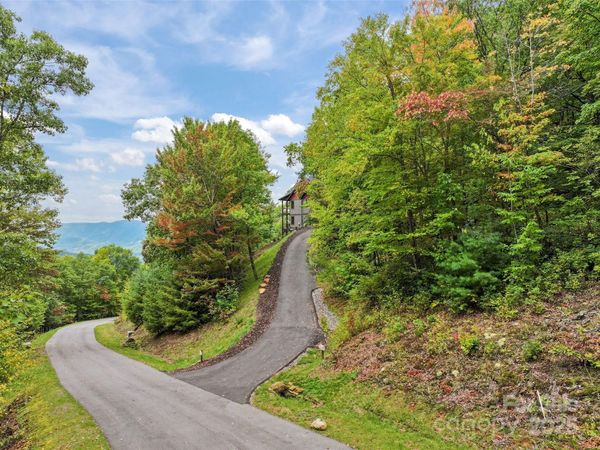 621 Macallan Drive, Waynesville, NC 28786