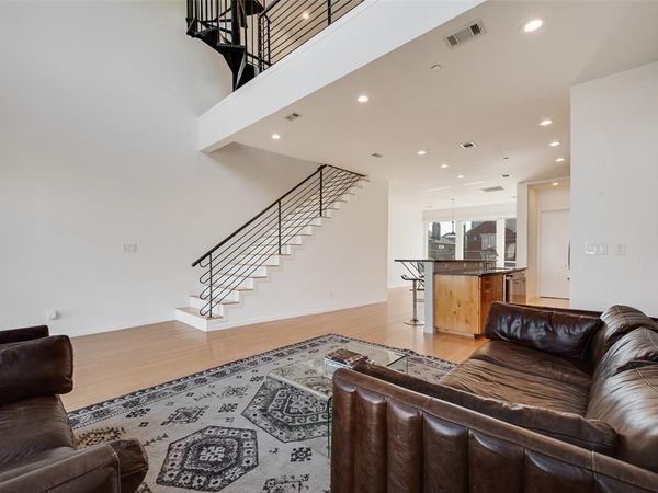 959 W Bluff Street, Unit 105, Fort Worth, TX 76102