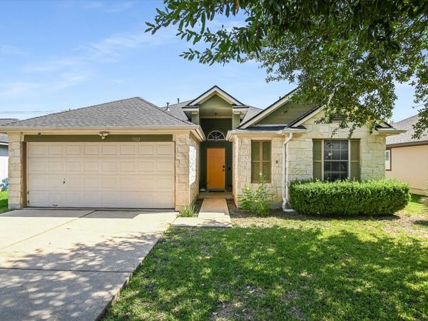1302 Redbud LN, Leander, TX 78641