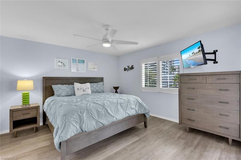 9101 Vanderbilt Dr, Unit 203, Naples, FL 34108 Photo