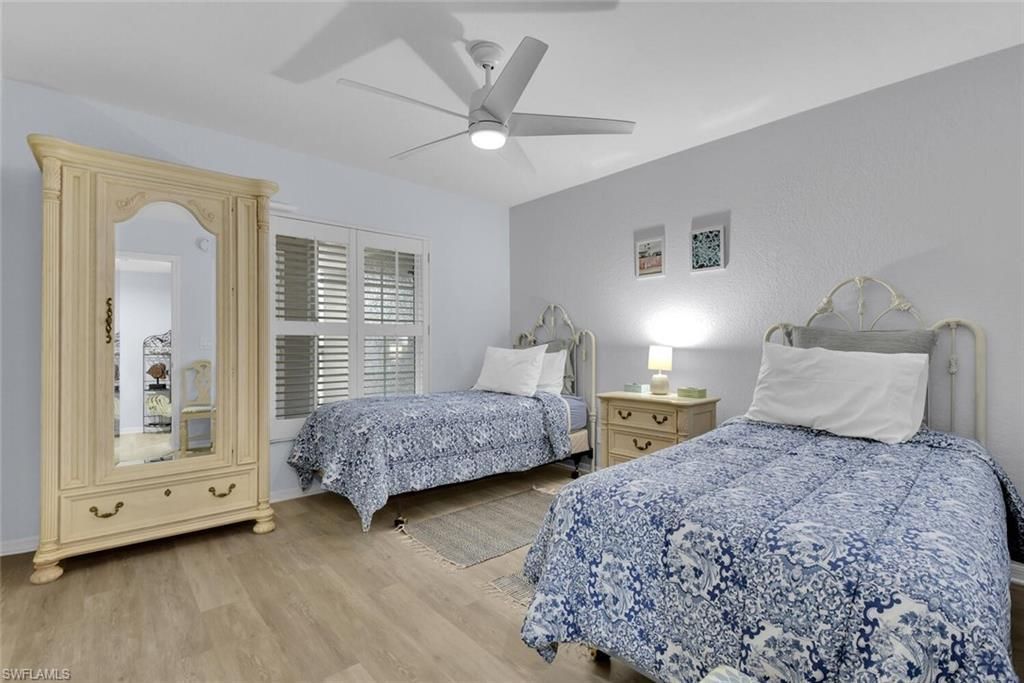 9101 Vanderbilt Dr, Unit 203, Naples, FL 34108 Photo