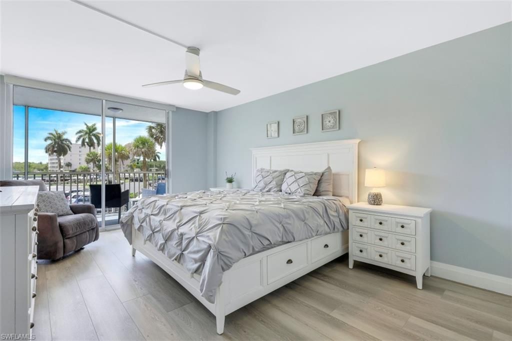 5 Bluebill Ave, Unit 210, Naples, FL 34108 Photo