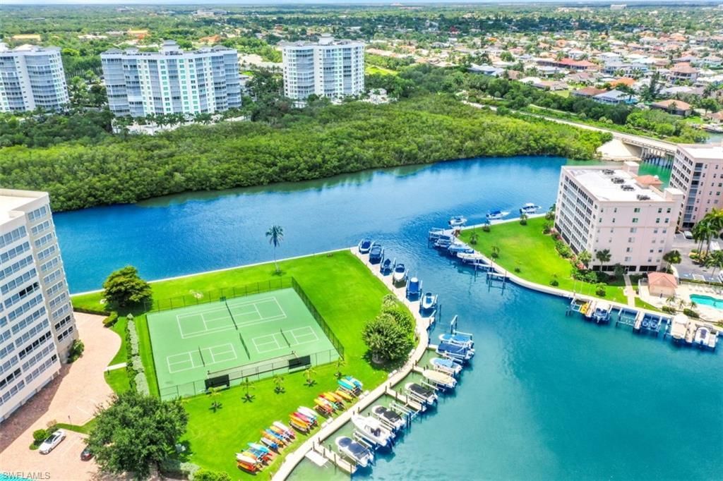 5 Bluebill Ave, Unit 210, Naples, FL 34108 Photo