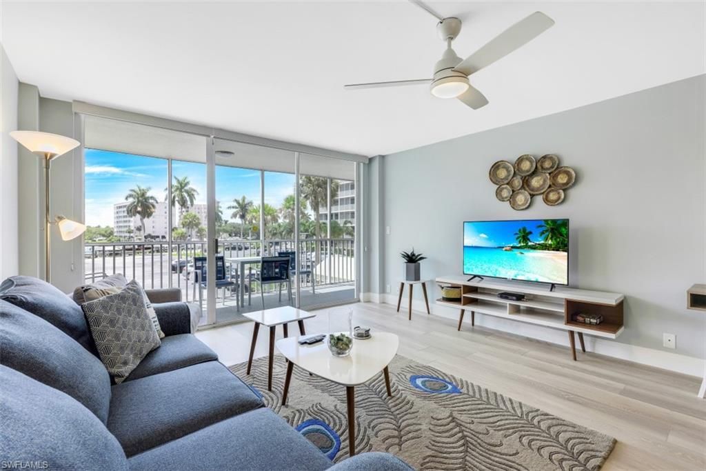 5 Bluebill Ave, Unit 210, Naples, FL 34108 Photo