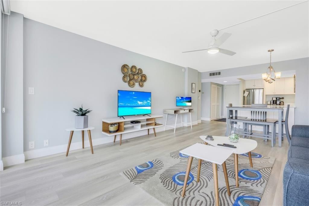 5 Bluebill Ave, Unit 210, Naples, FL 34108 Photo