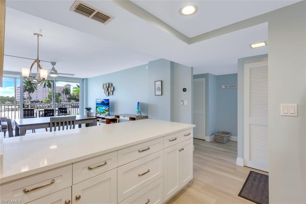 5 Bluebill Ave, Unit 210, Naples, FL 34108 Photo