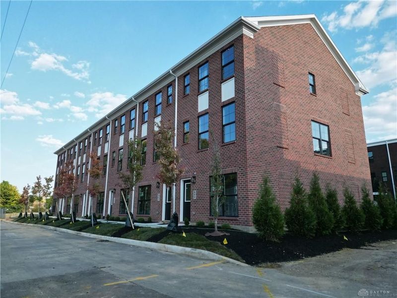 997 W Third Street, Dayton, OH 45402 Photo 2