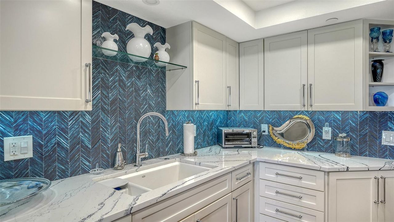 1100 Benjamin Franklin Drive, Unit 604, Sarasota, FL 34236 Photo