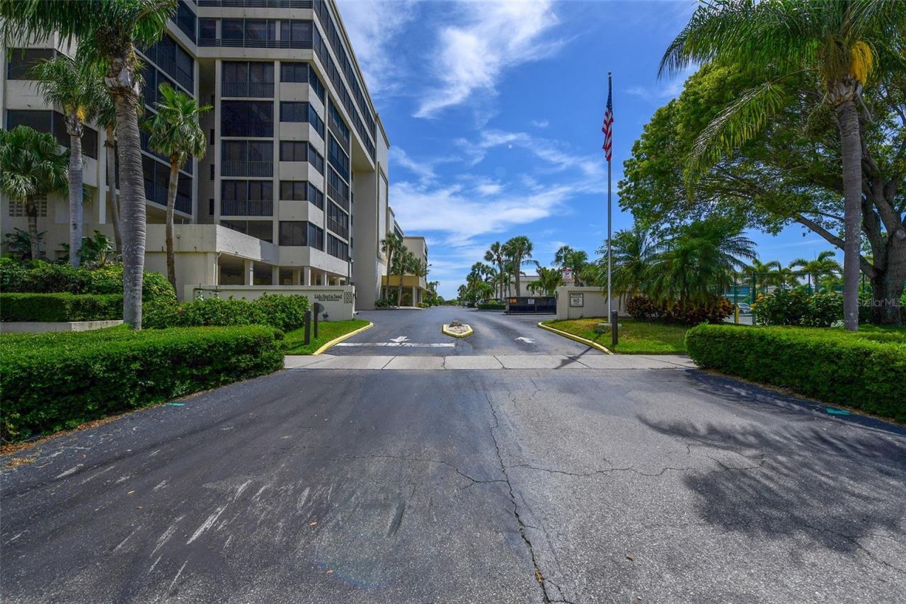 1100 Benjamin Franklin Drive, Unit 604, Sarasota, FL 34236 Photo