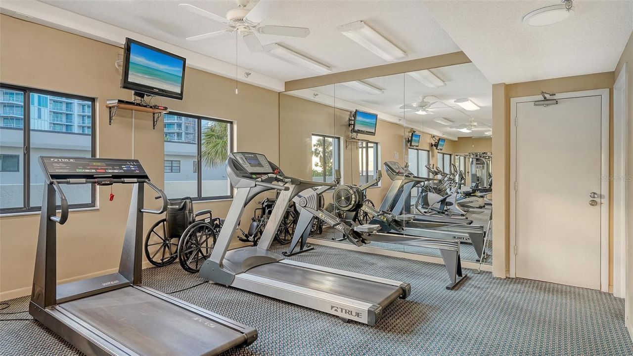 1100 Benjamin Franklin Drive, Unit 604, Sarasota, FL 34236 Photo