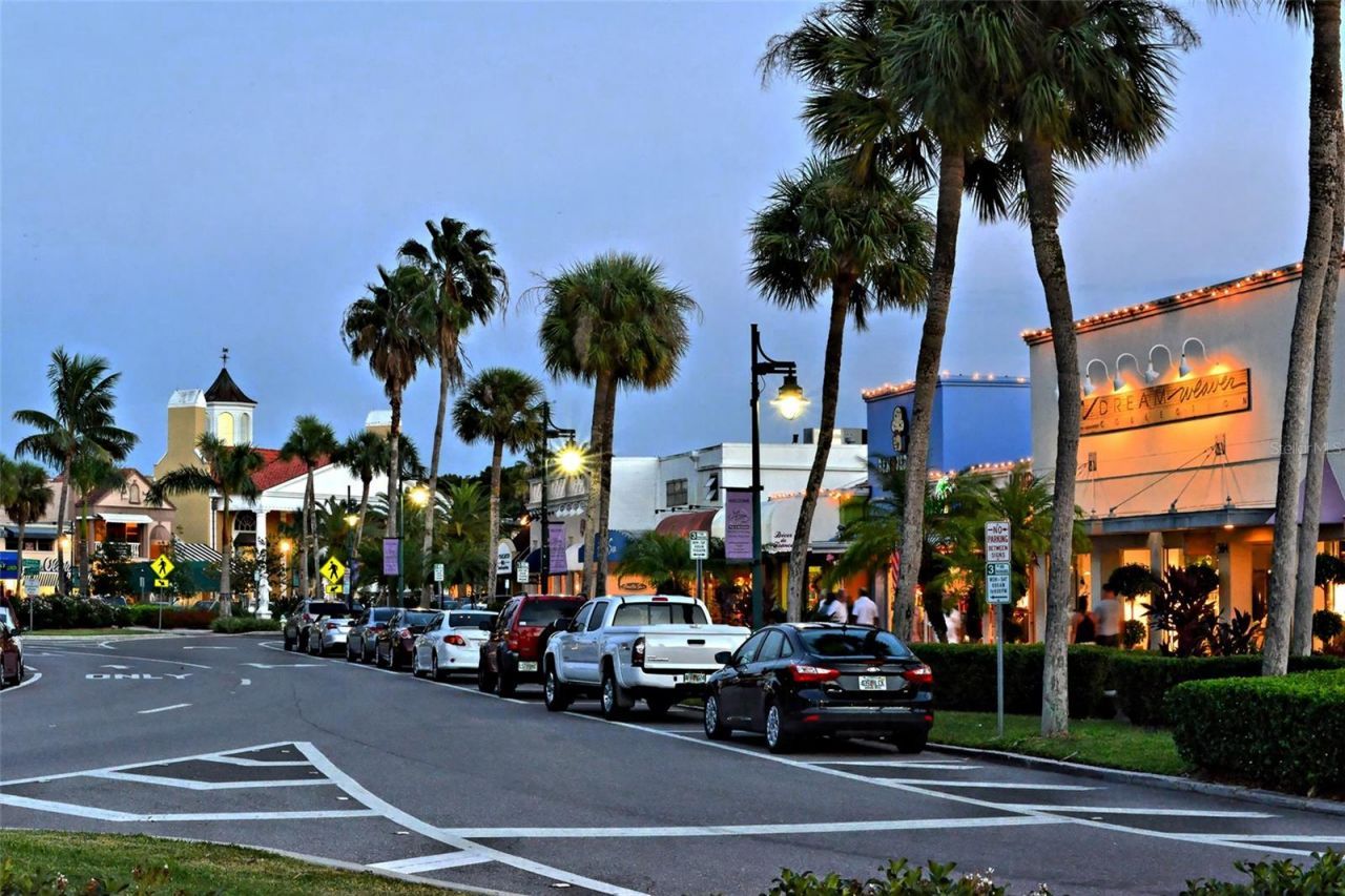 1100 Benjamin Franklin Drive, Unit 604, Sarasota, FL 34236 Photo