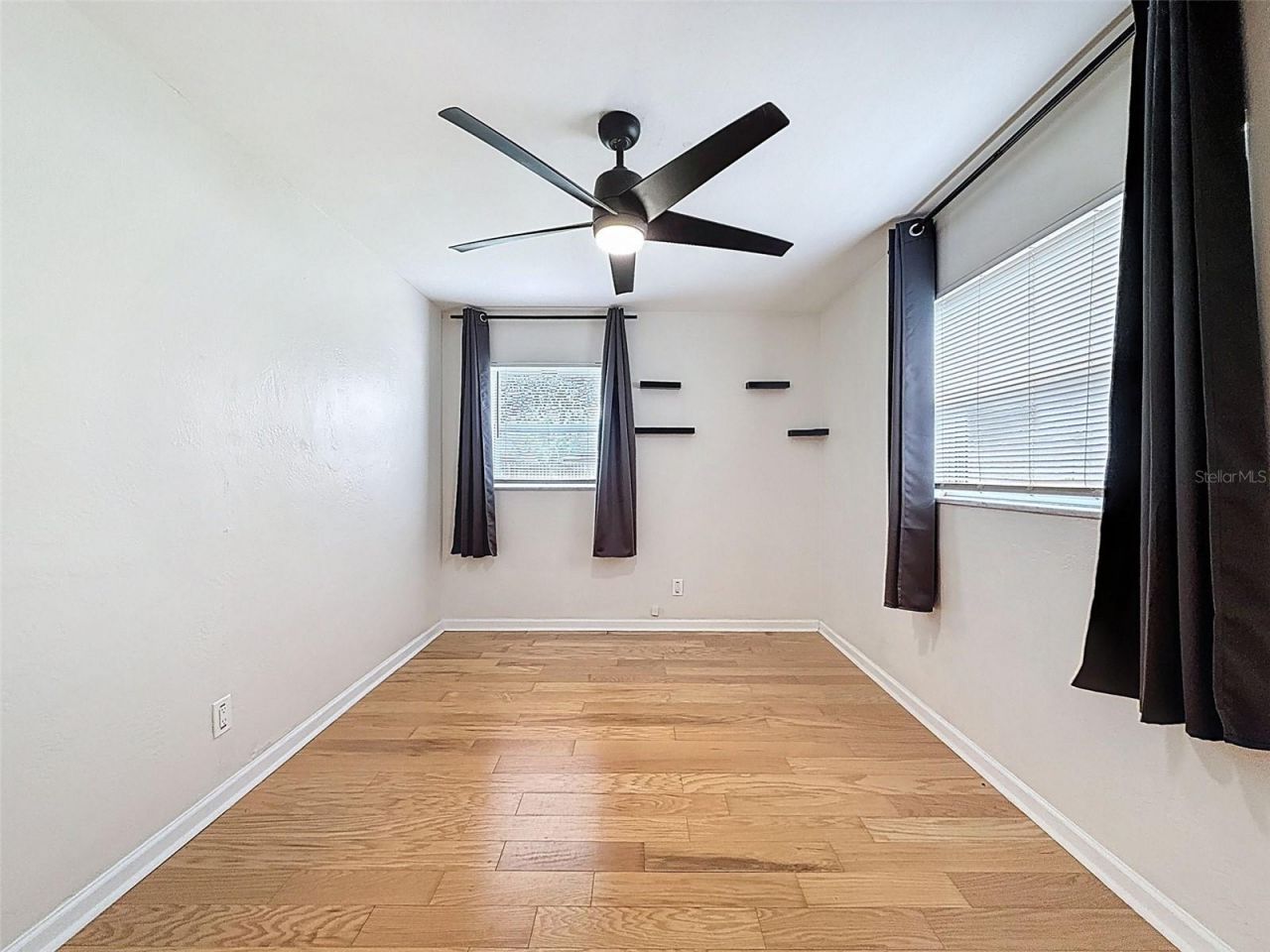 1121 49th Ave N, Saint Petersburg, FL 33703 Photo