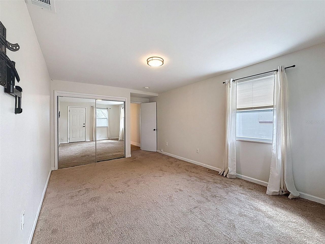 1121 49th Ave N, Saint Petersburg, FL 33703 Photo