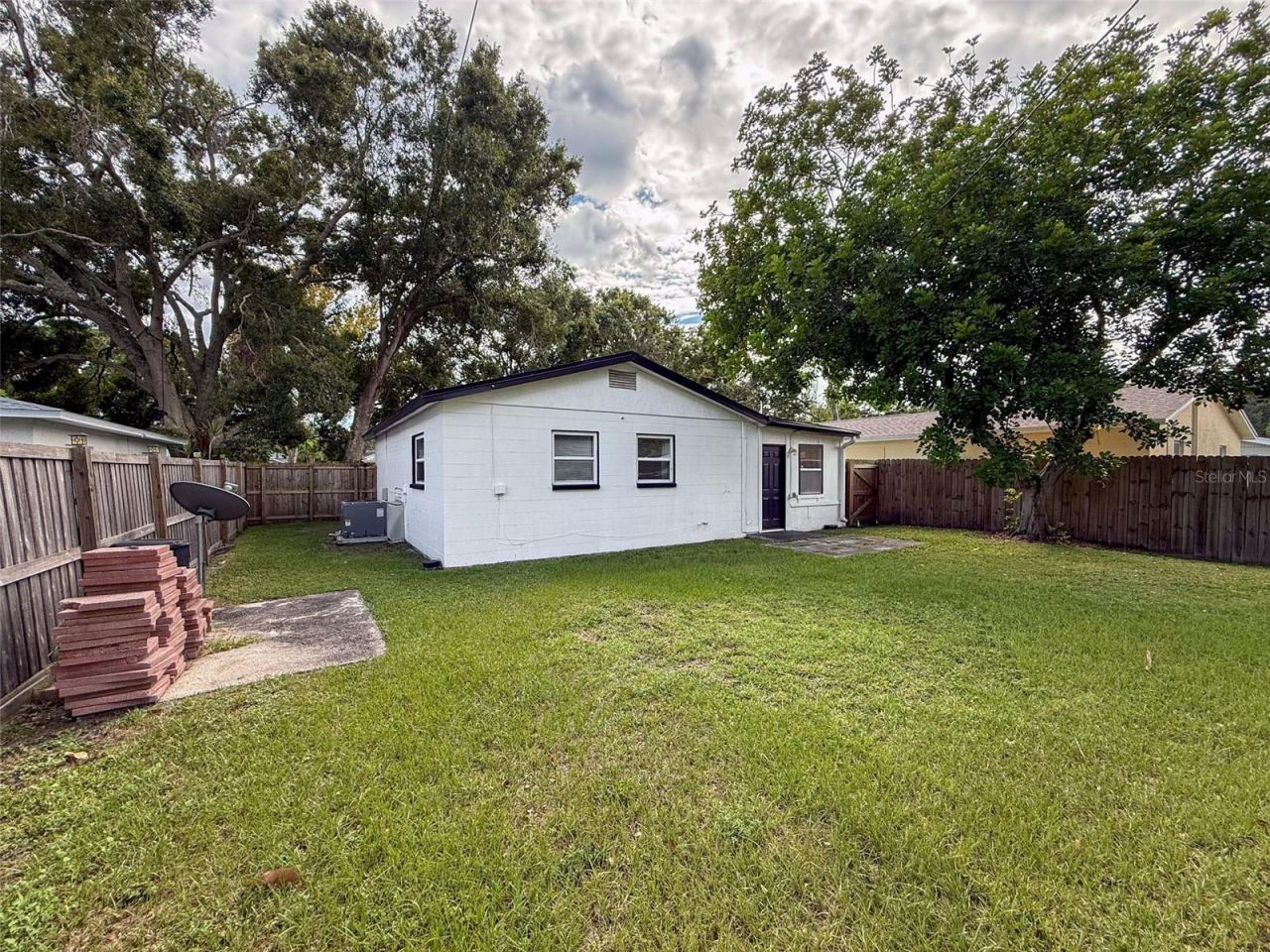 1121 49th Ave N, Saint Petersburg, FL 33703 Photo