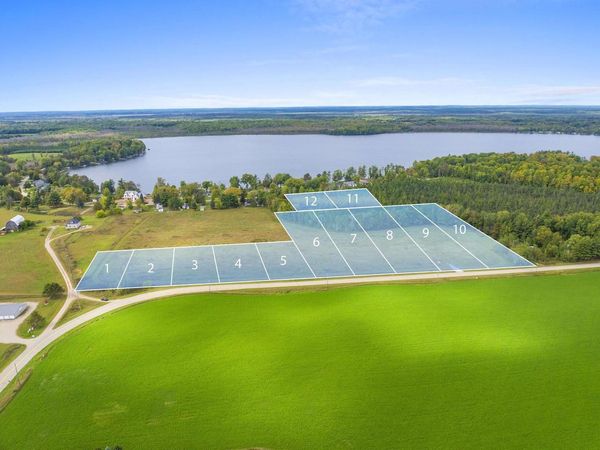 PARKWAY ROAD, Pound, WI 54161