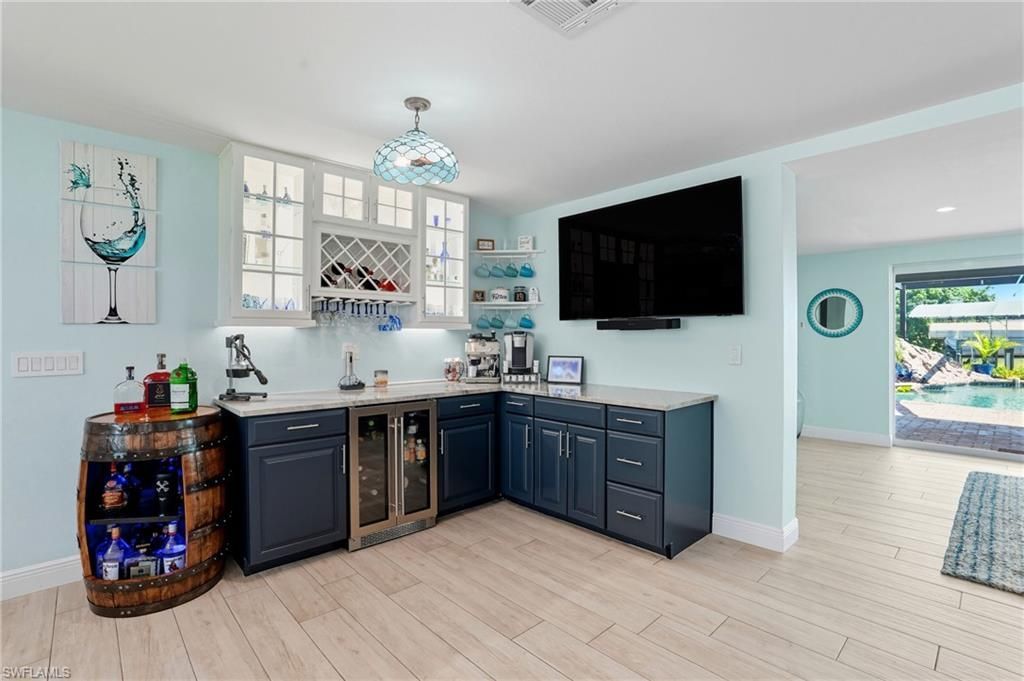 5257 Stratford Ct, Cape Coral, FL 33904 Photo