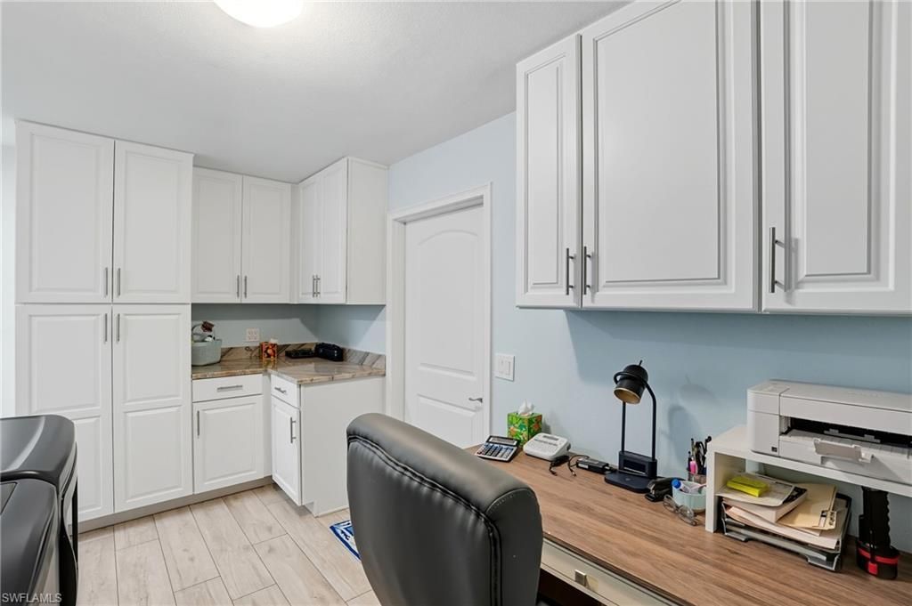 5257 Stratford Ct, Cape Coral, FL 33904 Photo