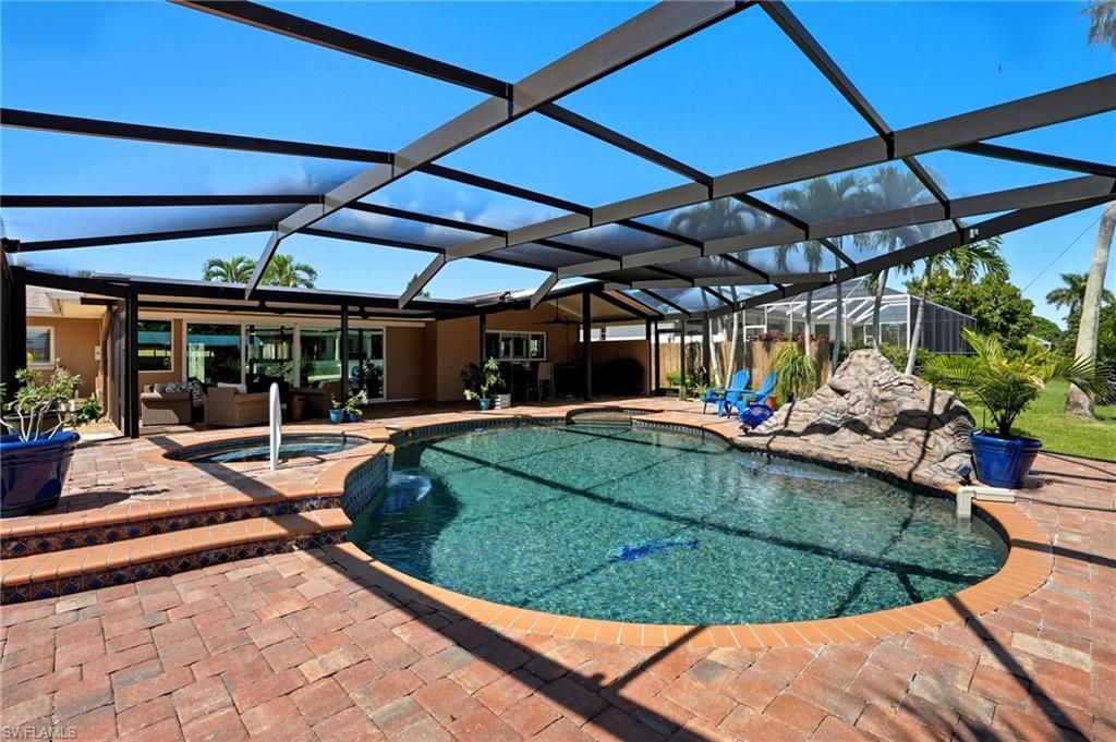 5257 Stratford Ct, Cape Coral, FL 33904 Photo