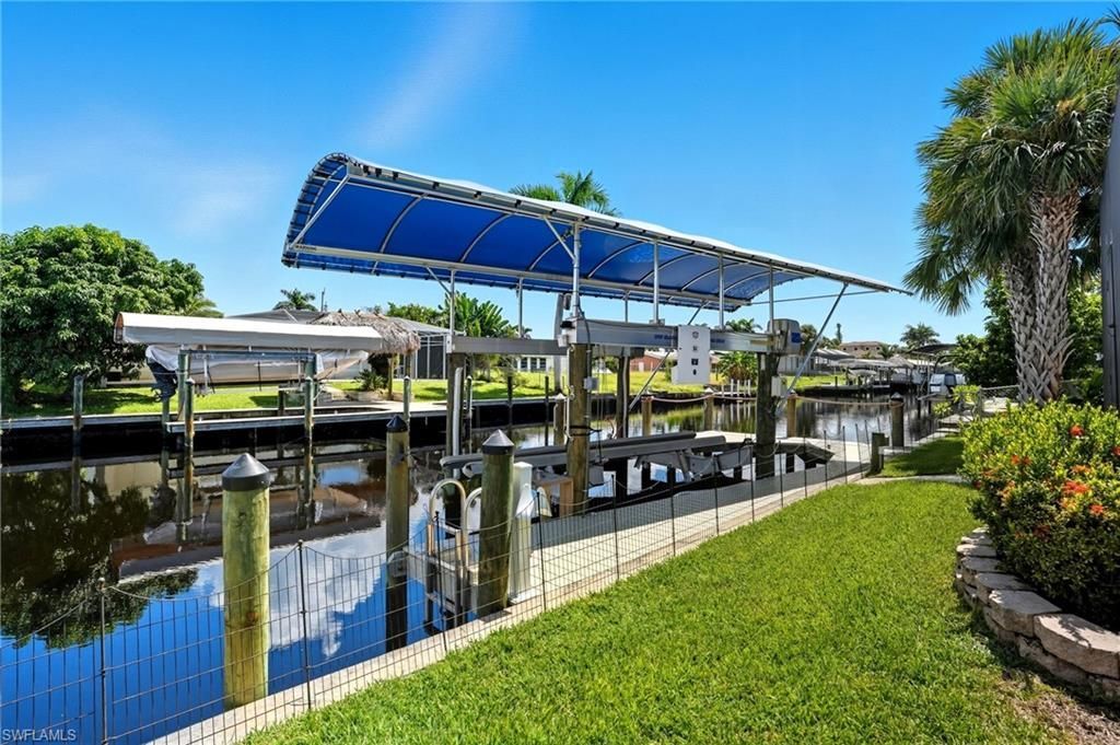 5257 Stratford Ct, Cape Coral, FL 33904 Photo