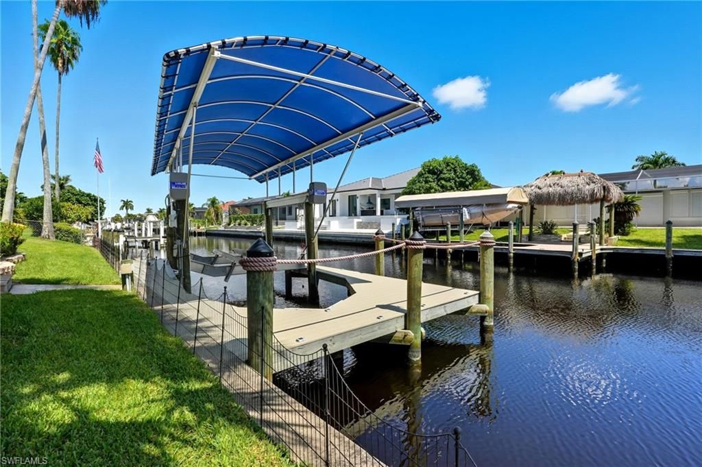 5257 Stratford Ct, Cape Coral, FL 33904 Photo