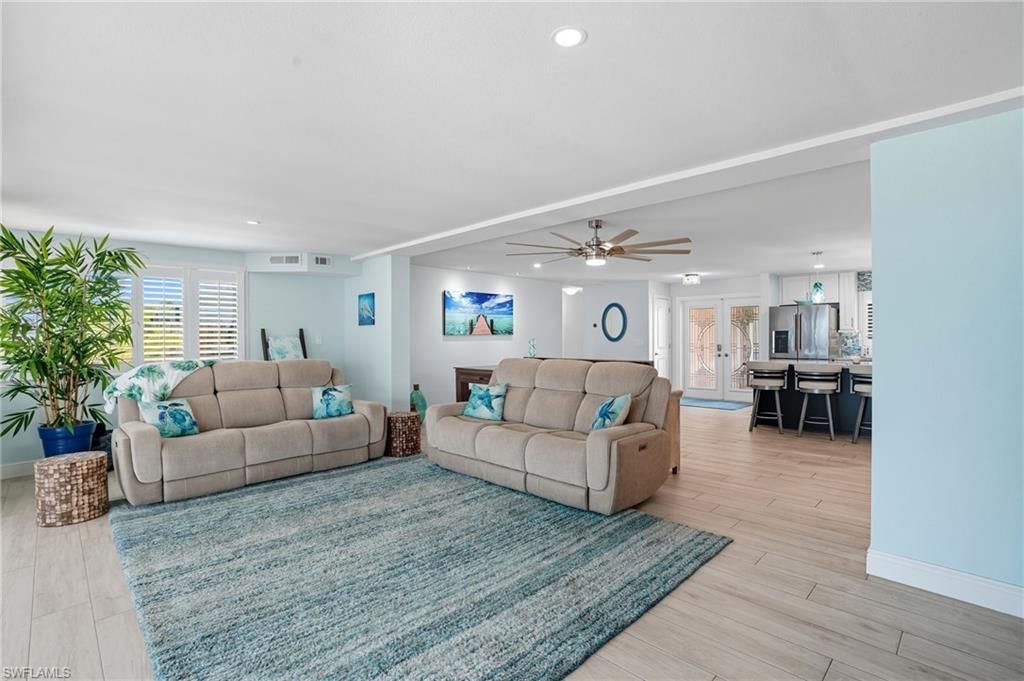 5257 Stratford Ct, Cape Coral, FL 33904 Photo