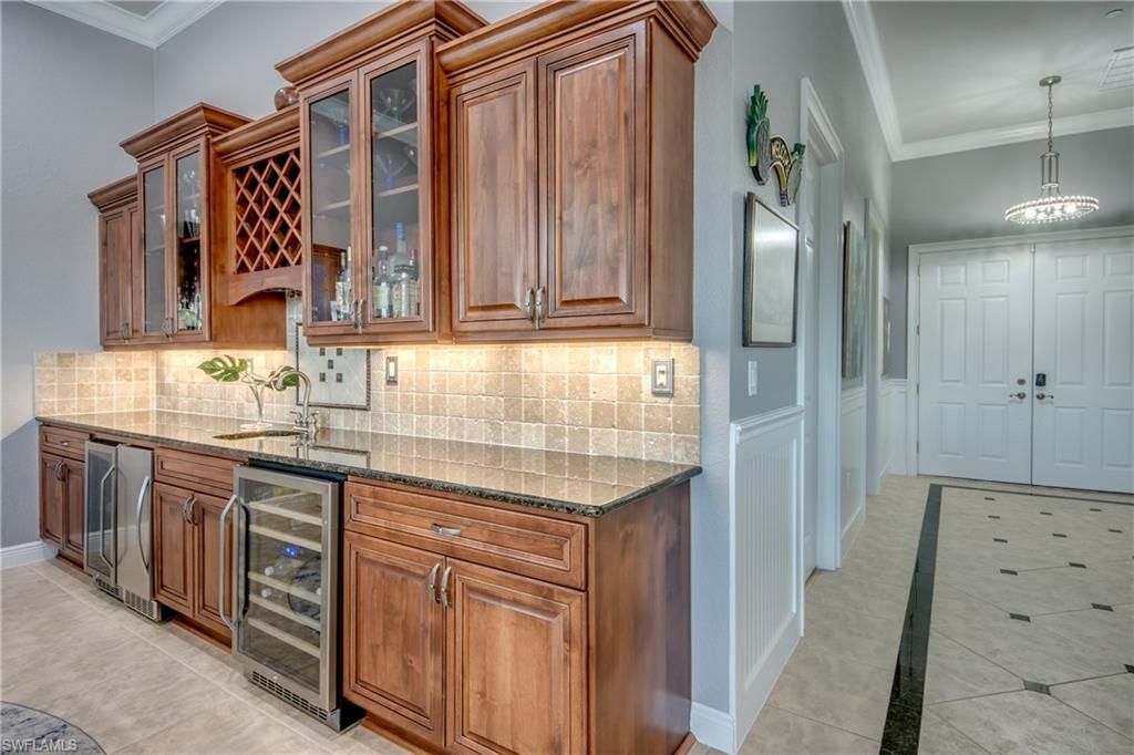 1640 Beach Pkwy, Unit 301, Cape Coral, FL 33904 Photo