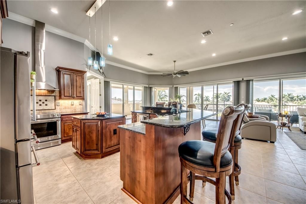 1640 Beach Pkwy, Unit 301, Cape Coral, FL 33904 Photo