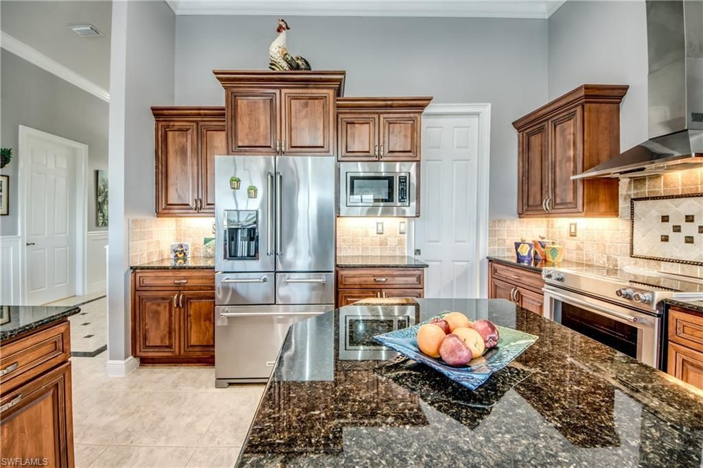 1640 Beach Pkwy, Unit 301, Cape Coral, FL 33904 Photo