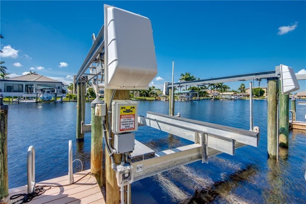 1640 Beach Pkwy, Unit 301, Cape Coral, FL 33904 Photo