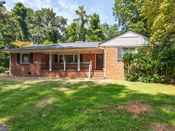 250 Memorial Drive, Dallas, GA 30132