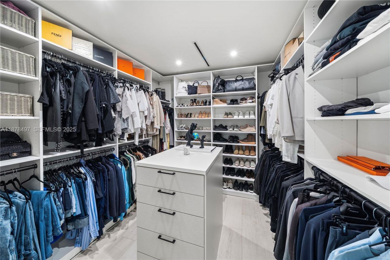 8033 Noremac Ave, Miami Beach, FL 33141 Photo