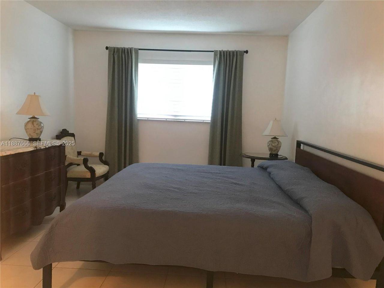 581 Blue Heron Dr, Unit 122-B, Hallandale Beach, FL 33009 Photo