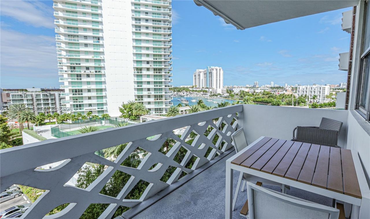 20 Island Ave, Unit 704, Miami Beach, FL 33139 Photo