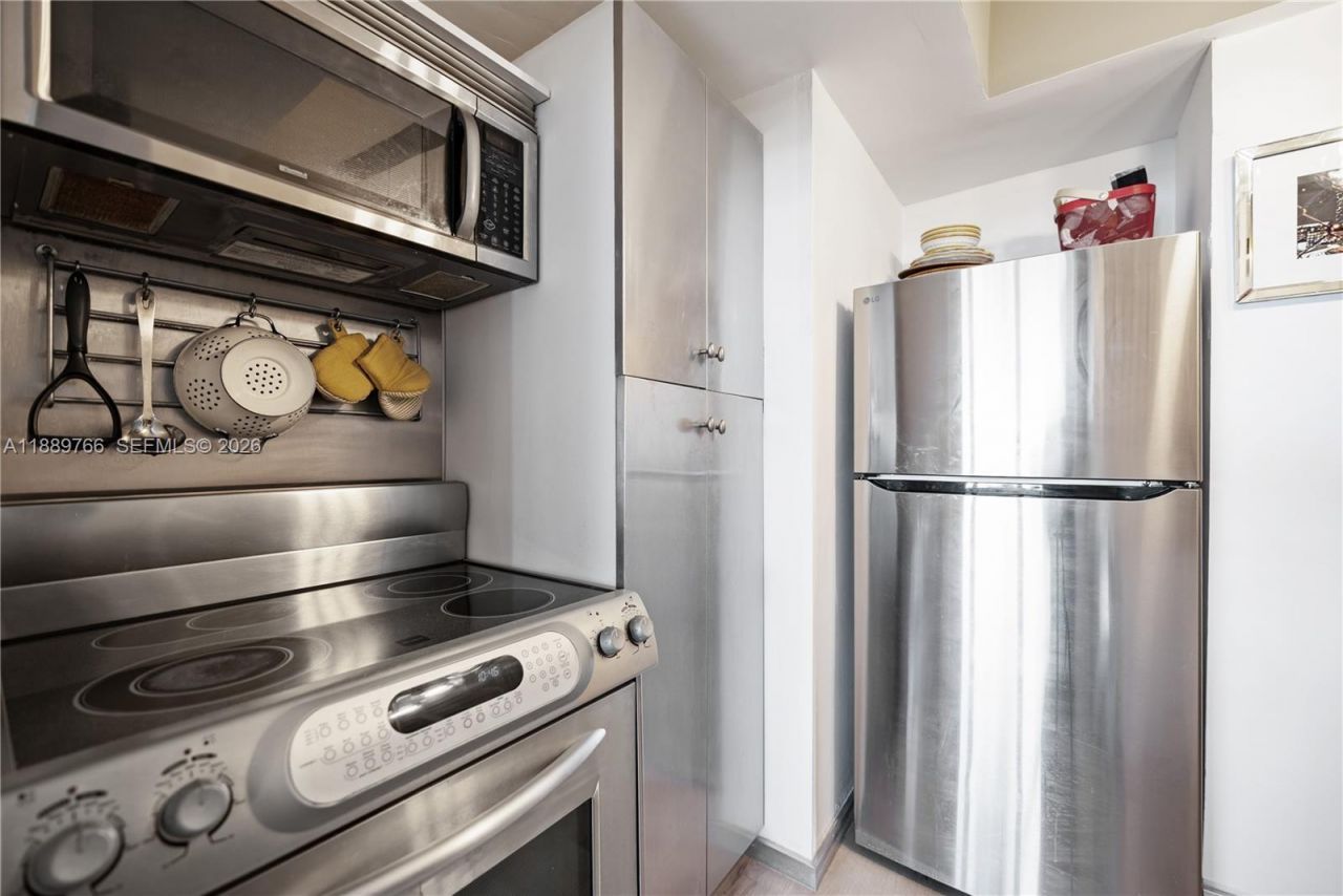 20 Island Ave, Unit 704, Miami Beach, FL 33139 Photo