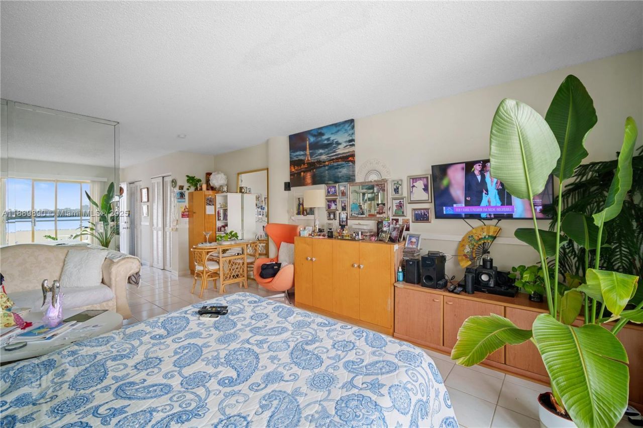 7904 West Dr, Unit 714, North Bay Village, FL 33141 Photo