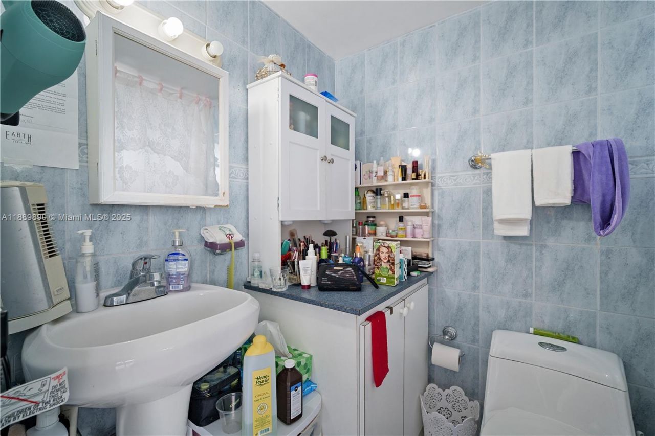 7904 West Dr, Unit 714, North Bay Village, FL 33141 Photo