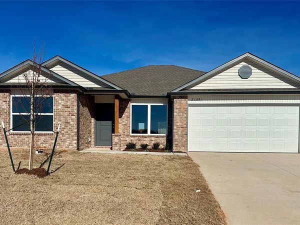 21081 River Mist Drive, Harrah, OK 73045